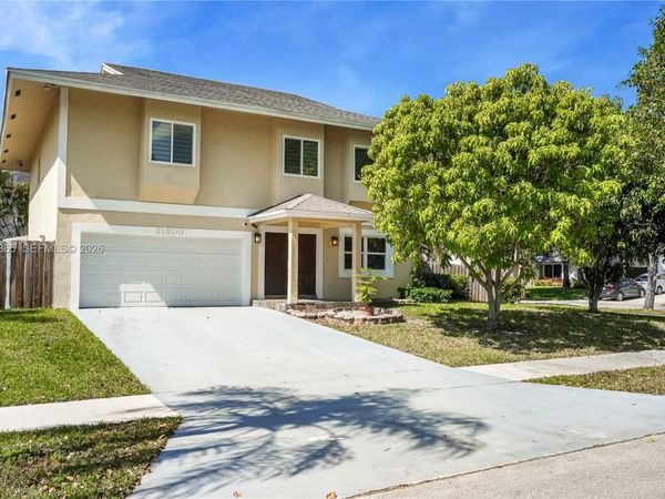 21800 SW 97th Ct , Cutler Bay, FL 33190