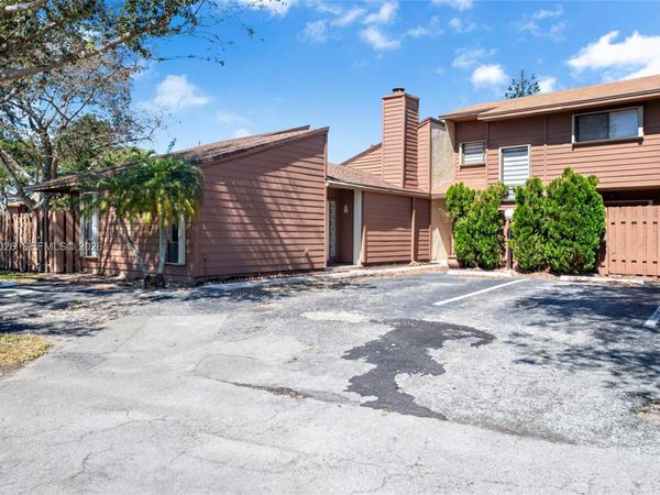 6185 Live Oak Ct , Unit A, Tamarac, FL 33319