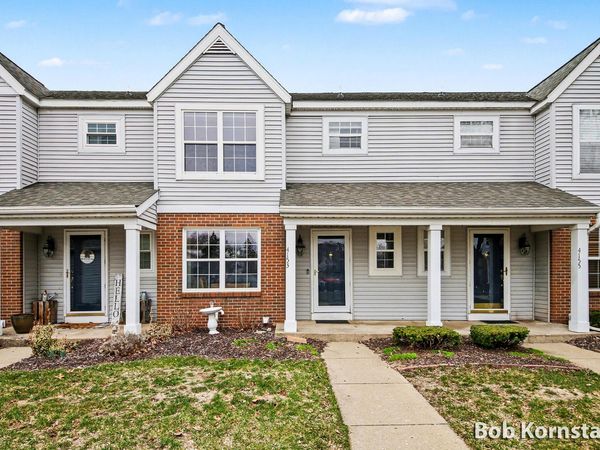 4153 Sawkaw Drive NE, Unit 2, Grand Rapids, MI 49525