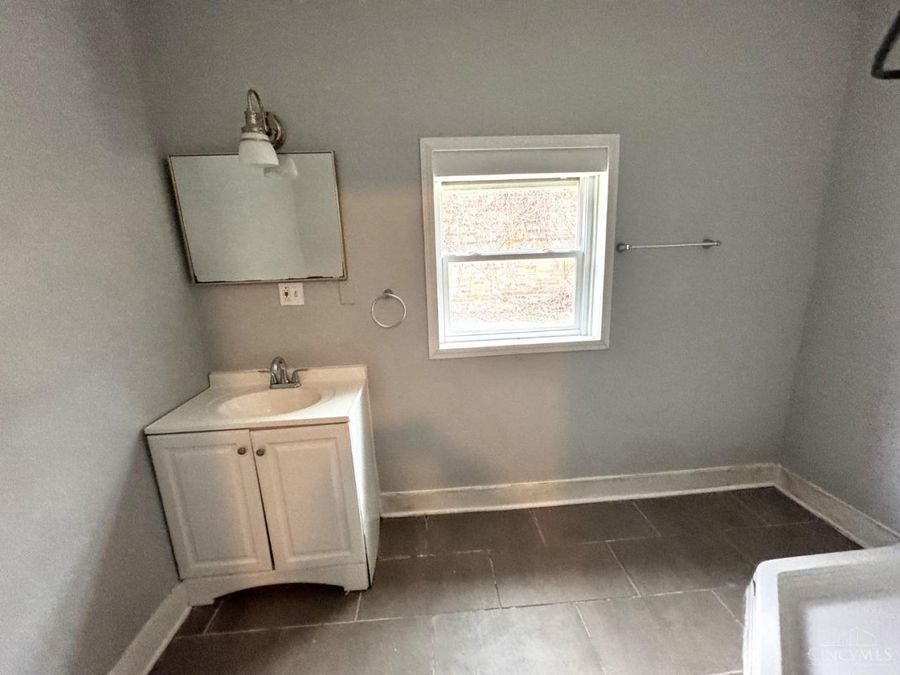 924 Findlay Street, Cincinnati, OH 45214 Photo 8