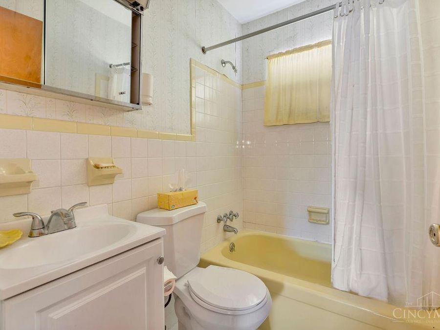 9369 Ranchill Drive, Cincinnati, OH 45231 Photo 29