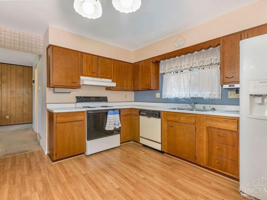 9369 Ranchill Drive, Cincinnati, OH 45231 Photo 9