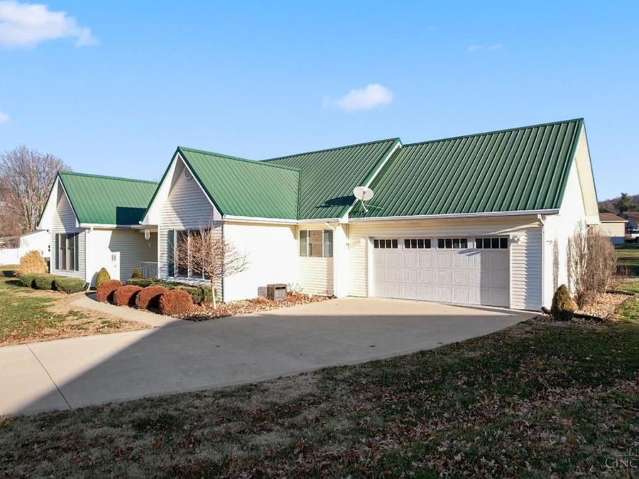 295 Litton Circle, Aberdeen, OH 45101 Photo 2