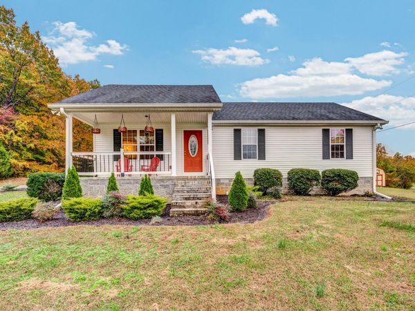 498 Bugger Ridge Rd , McMinnville, TN 37110