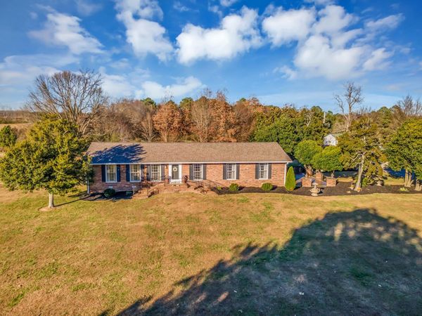 104 Glendale Rd , Loretto, TN 38469