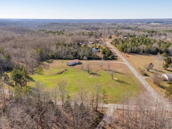 6602 High Meadow Ct , Nunnelly, TN 37137