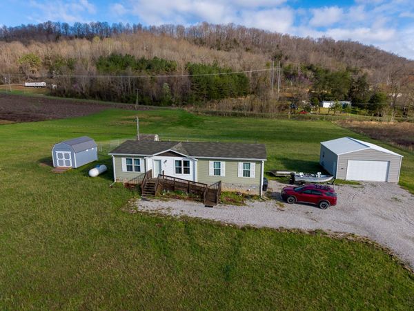 316 Morris Demps Rd , Sparta, TN 38583