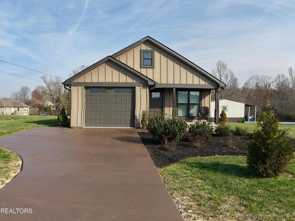 1021 Pleasant Grove Rd , Winfield, TN 37892