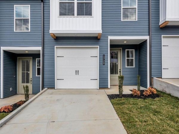 1720 Lateglow Way, Knoxville, TN 37931