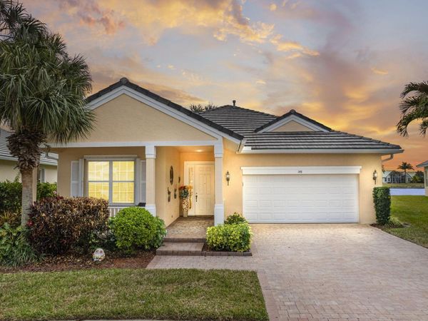 148 NW Swann Mill Circle, Port St. Lucie, FL 34986