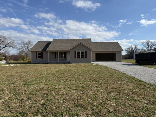 5196 Old Manchester Hwy , Manchester, TN 37355