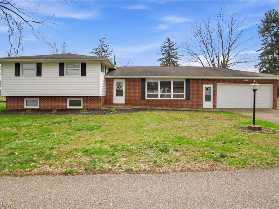 12360 2nd Avenue , Trinway, OH 43842 Photo 1