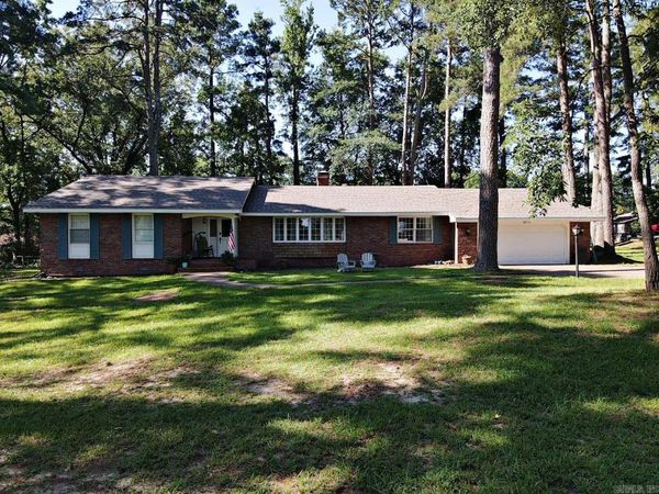102 Mockingbird , Arkadelphia, AR 71923