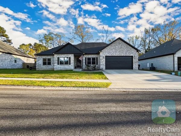 17 Denali , Cabot, AR 72023