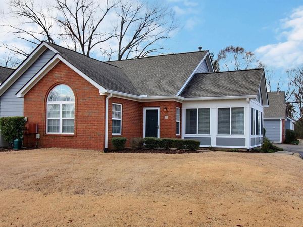 1139 OAK HEIGHTS LN, Unit 109, Collierville, TN 38017