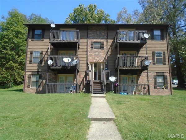 1002 APACHE Drive , Collinsville, IL 62294