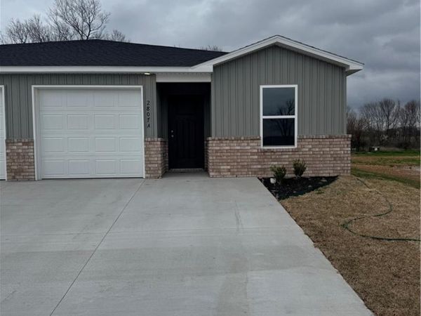 2807A N Denver Street , Siloam Springs, AR 72761