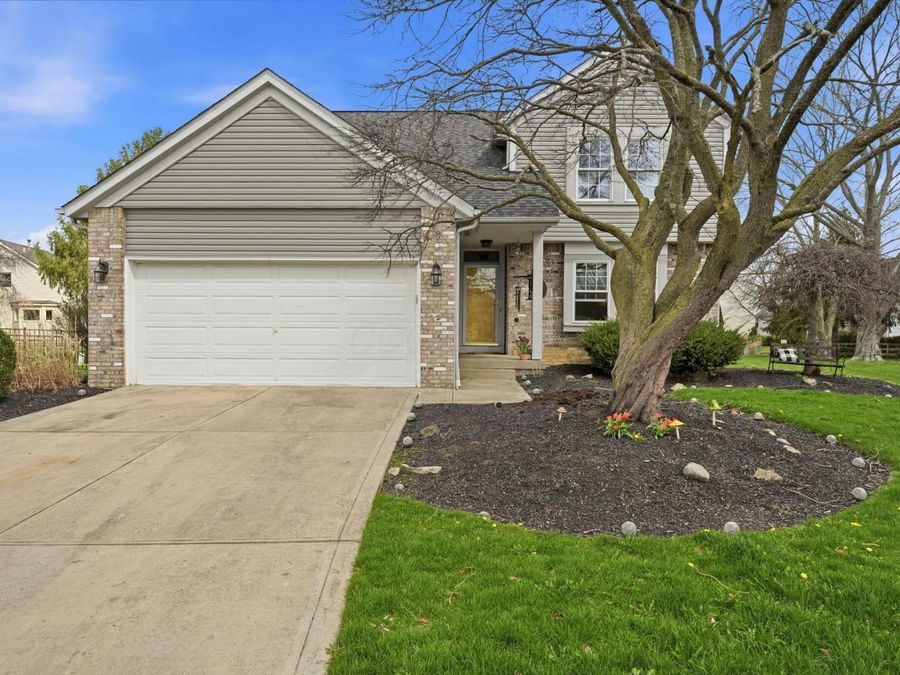 5700 Brook Hollow Drive , Hilliard, OH 43026 Photo 1
