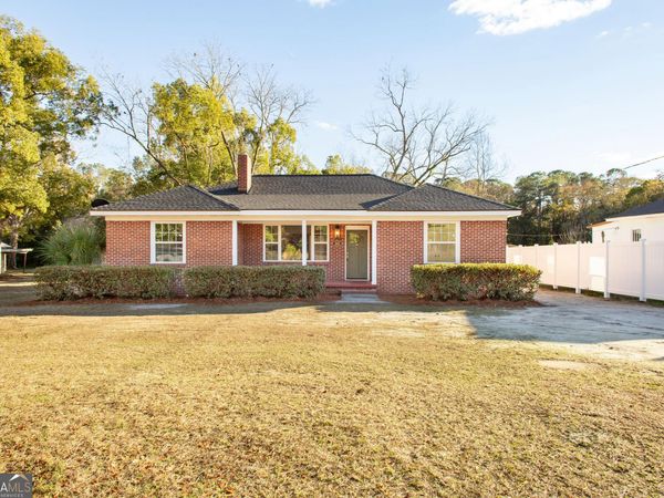 315 Strickland Avenue, Blackshear, GA 31516