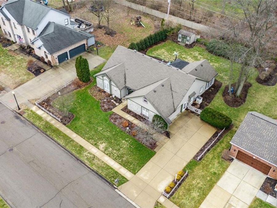 735 Chaucer Lane, Tipp City, OH 45371 Photo 42