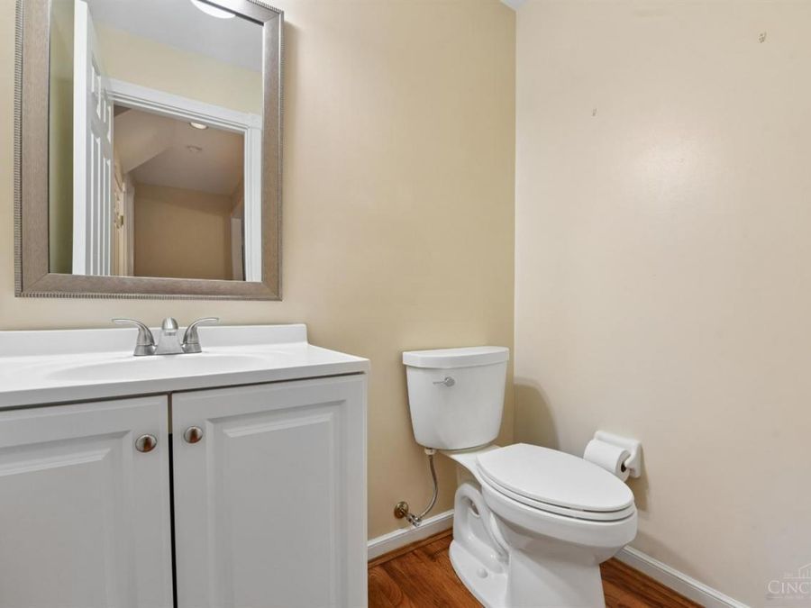 2 Clarke Court, Glendale, OH 45246 Photo 37
