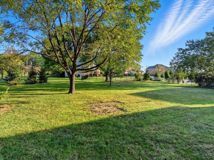 2 Clarke Court, Glendale, OH 45246 Photo 49