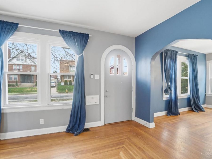 3637 Mozart Avenue, Cheviot, OH 45211 Photo 7