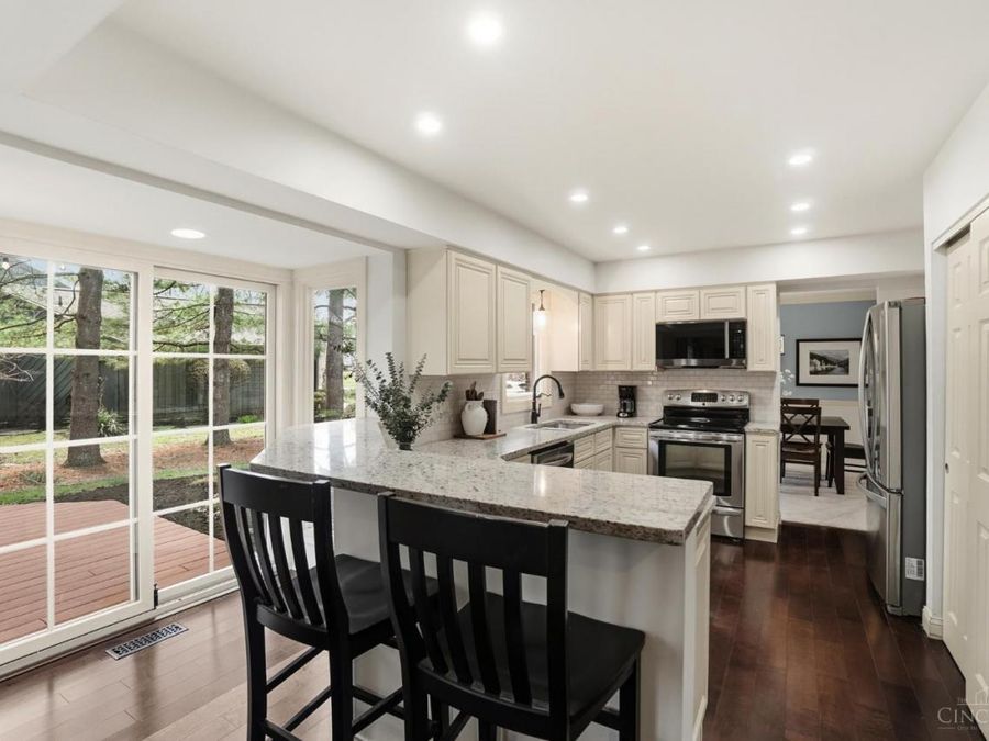 10701 Old Pond Drive, Montgomery, OH 45249 Photo 18