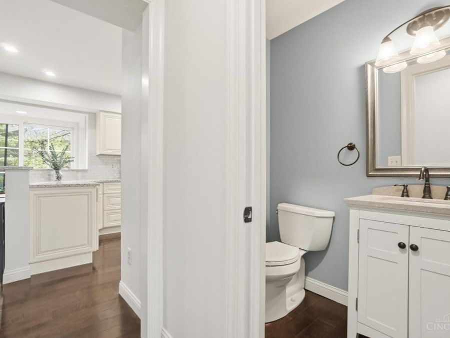 10701 Old Pond Drive, Montgomery, OH 45249 Photo 25