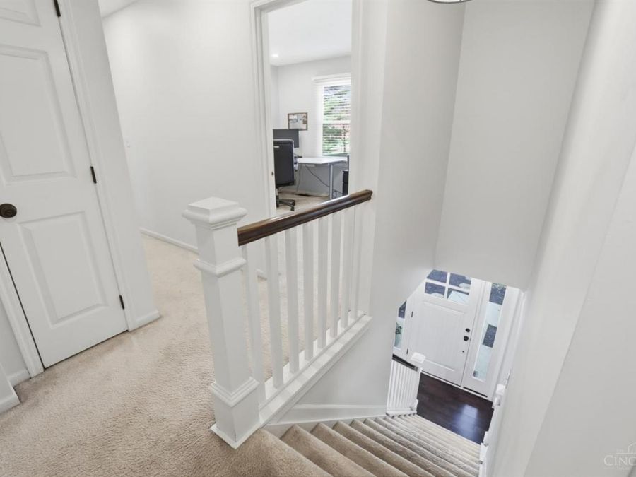 10701 Old Pond Drive, Montgomery, OH 45249 Photo 27