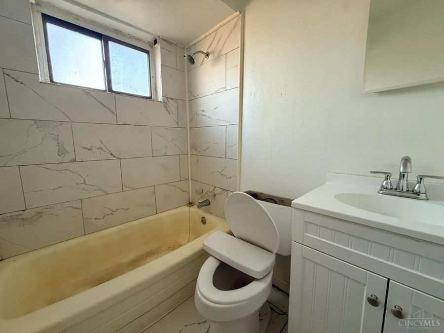 2535 Lysle Lane, Cincinnati, OH 45212 Photo 28