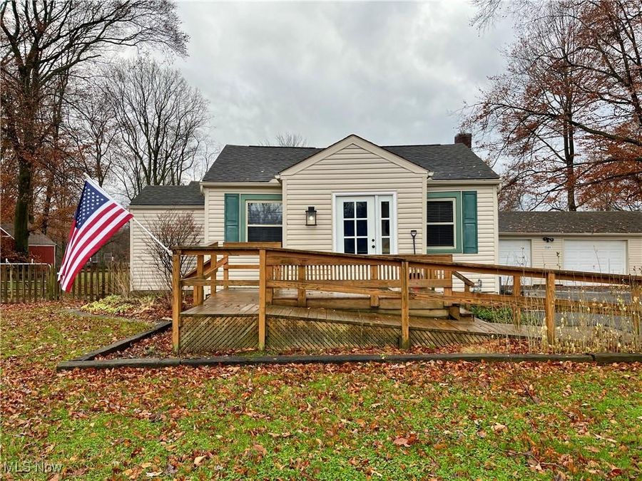 5589 Middletown Road E, New Middletown, OH 44442 Photo 1