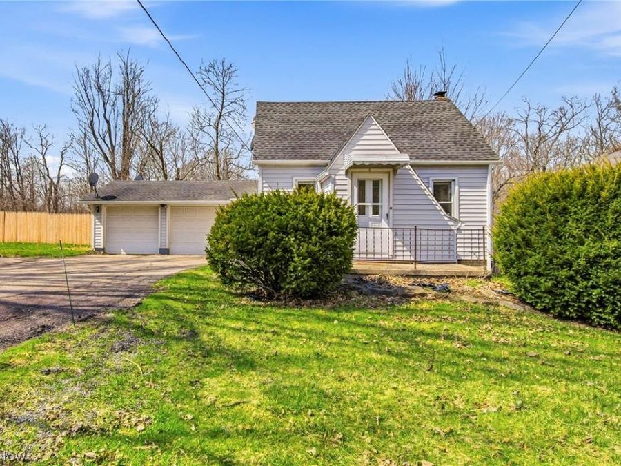 15904 Claridon Troy Road , Burton, OH 44021 Photo 1