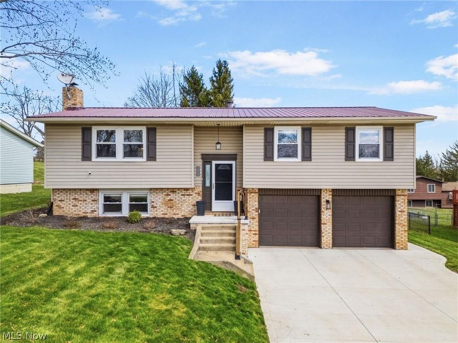 2858 Lombardi Avenue SW, Canton, OH 44706 Photo 1