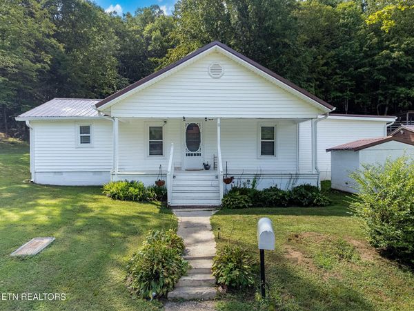 165 Tucker Lane , Lenoir City, TN 37771