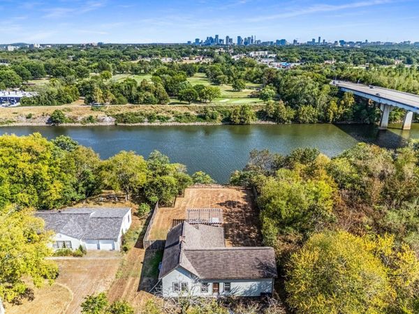 2104 Cliff Dr , Nashville, TN 37218