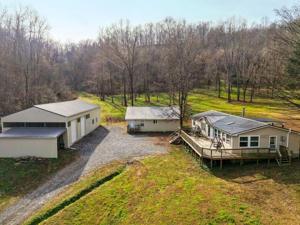 938 Riley Creek Rd , Whitleyville, TN 38588