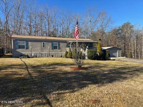 1018 Sitting Bull Point , Crossville, TN 38572