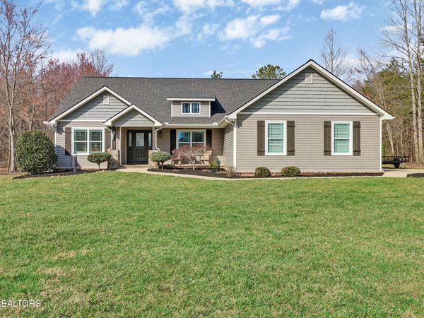 51 W Creek Drive , Crossville, TN 38572