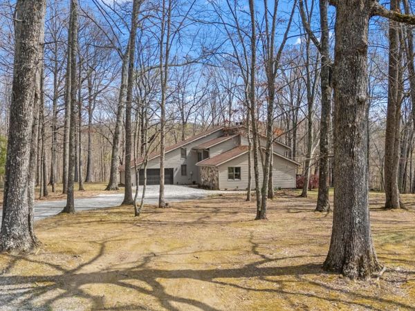 268 Davis Rd , Wartrace, TN 37183