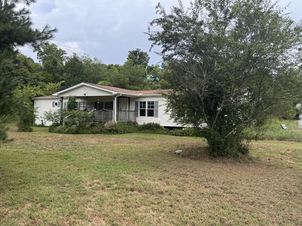334 Deer Point Rd , Unionville, TN 37180