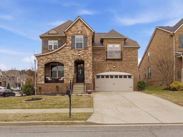 688 Fall Creek Cir , Goodlettsville, TN 37072