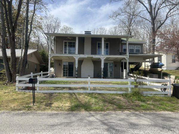 400 Bay Shore Dr , Big Sandy, TN 38221