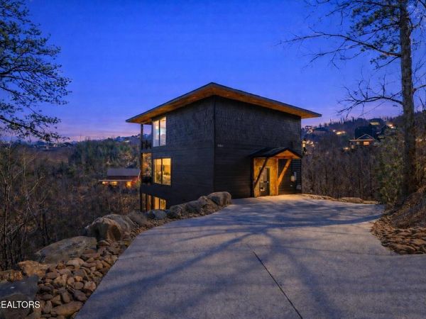 545 Edgewood Drive , Gatlinburg, TN 37738