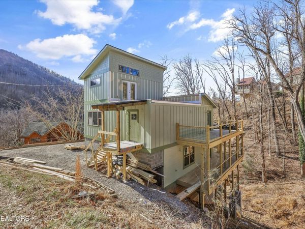 515 Woodland Drive Drive , Gatlinburg, TN 37738
