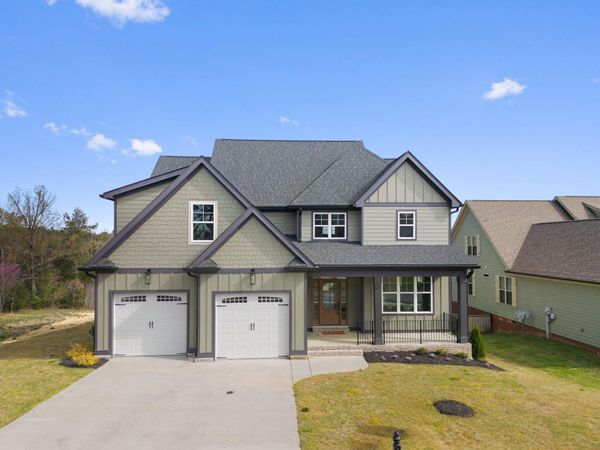 614 Lakeshore Cove Drive, Fort Oglethorpe 30742