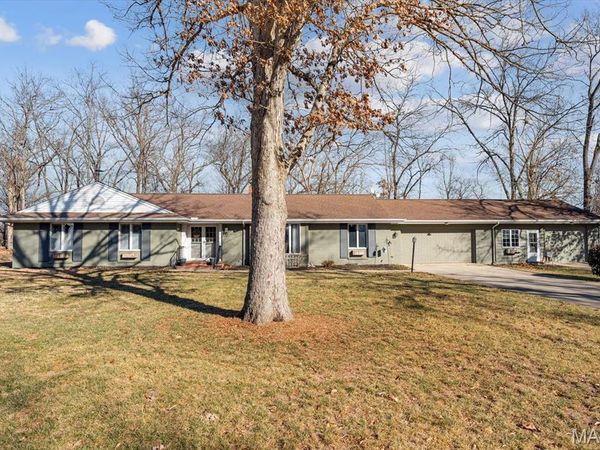 17 DENZEL Drive , Greenville, IL 62246