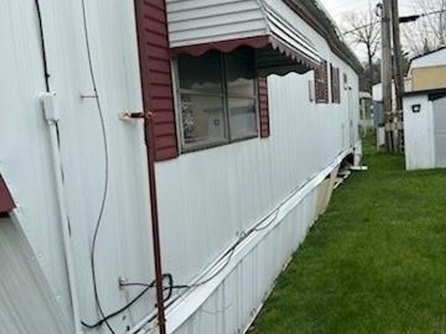 8367 Russell Lane , Cleveland, OH 44144 Photo 1