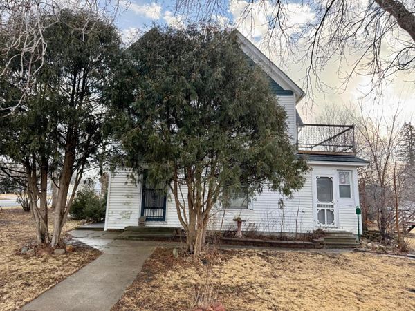 321 N Section Avenue , Spring Valley, MN 55975