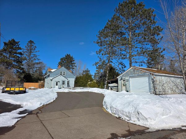 406 North Road , Cloquet, MN 55720